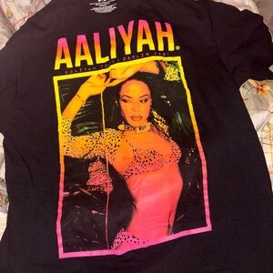 Aaliyah Graphic T-Shirt